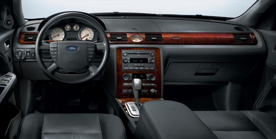  Ford Five Hundred 2005 года  (фото 29 из 99)